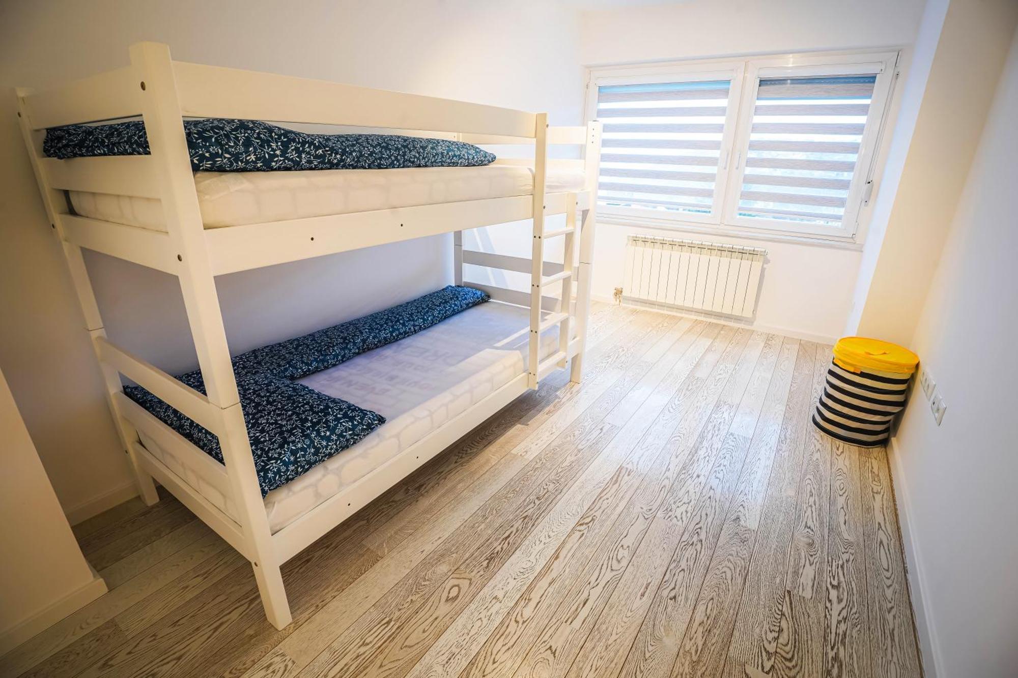 Luxurious 4bdr Retreat With Free Parking Sarajevo